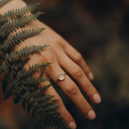 Magic Spell Ring Mondstein
